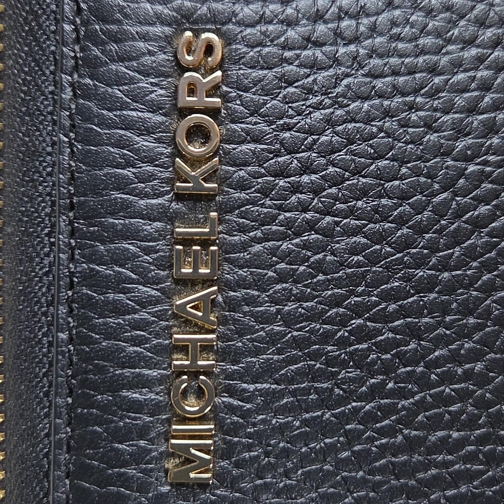 MICHAEL KORS Black Leather With Gold Wallet Wristlet With Strap EUC - Picture 11 of 12